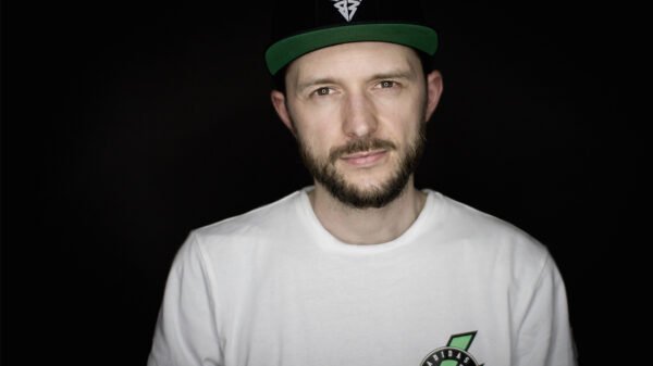 ORIGINALITY IS THE KEY TO GROW: ESKEI8